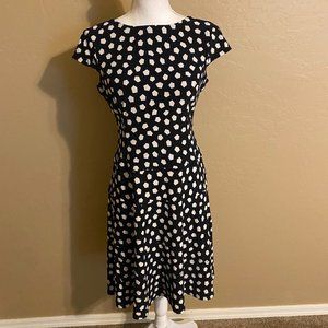 Anne Klein Navy White Geometric Print Cap Sleeve Flare Tiered Stretch Dress
